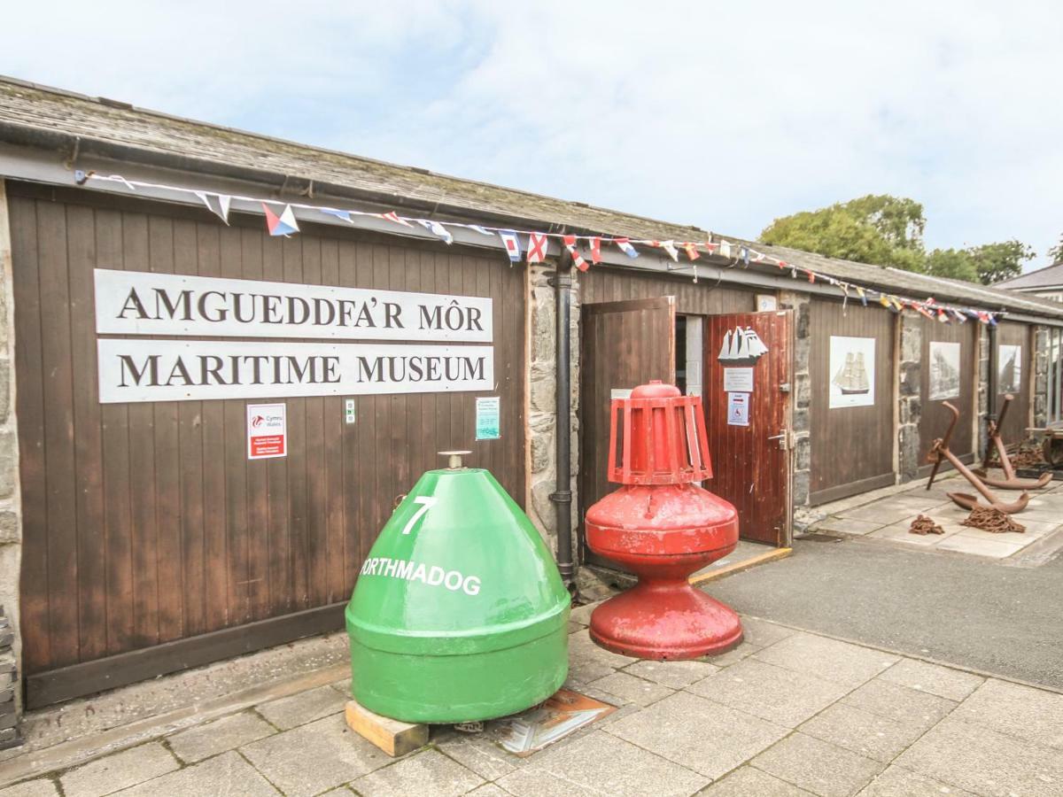 Bwthyn Llechen Lägenhet Porthmadog Exteriör bild